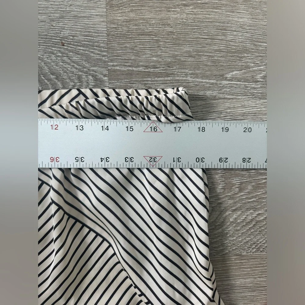 H&M NWOT Geometric Print Pattered Pull on Pants Drawstrings Size L Satin Striped - Picture 8 of 8